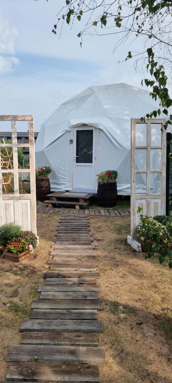 Hostal Dacha Club Novyye Bezradichi Exterior foto